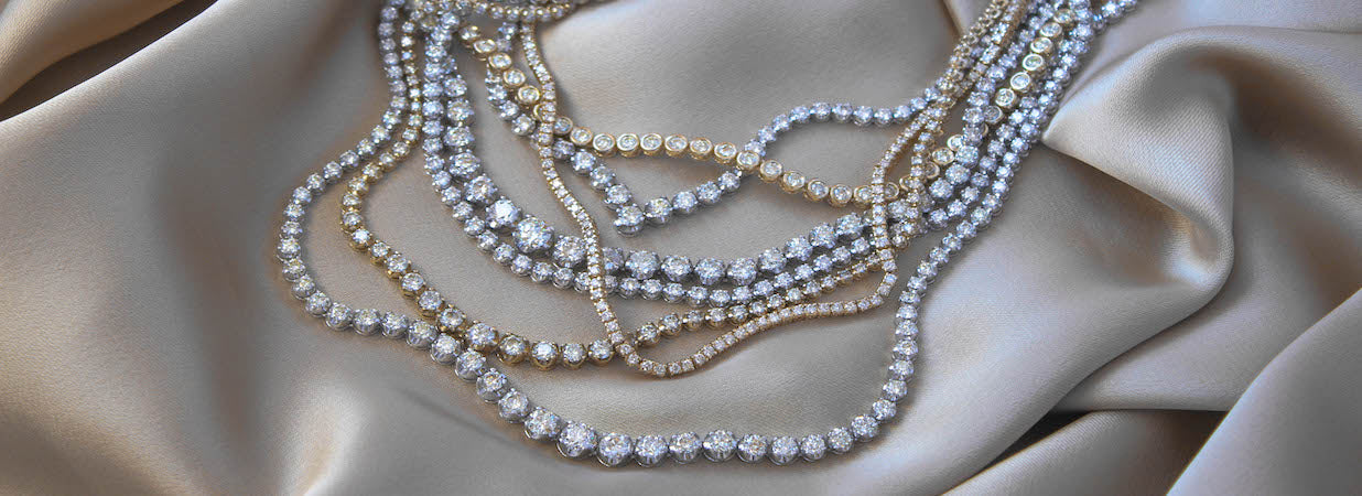 Diamond Tennis Necklace in white gold, yellow gold and rose gold