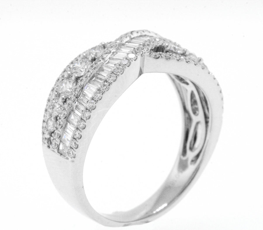 1.48ct Baguette Diamond Anniversary Ring 18k White Gold Infinity Band
