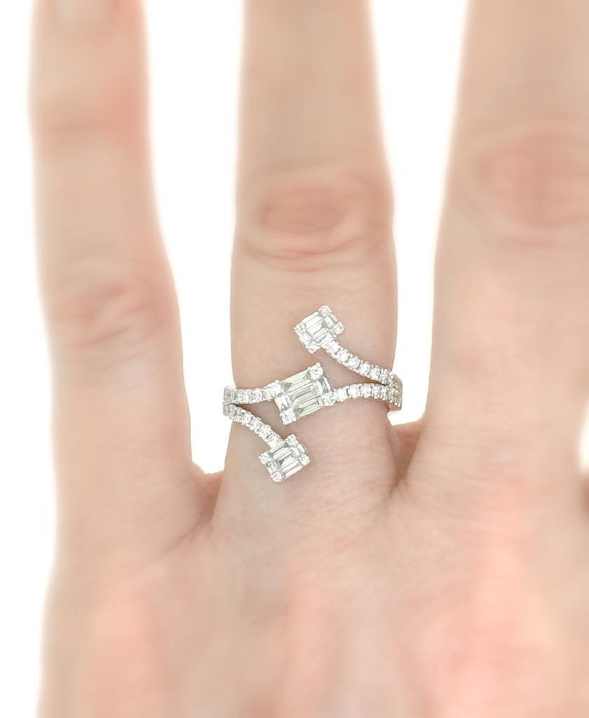 0.95ct Baguette Diamond Ring 18k White Gold Band