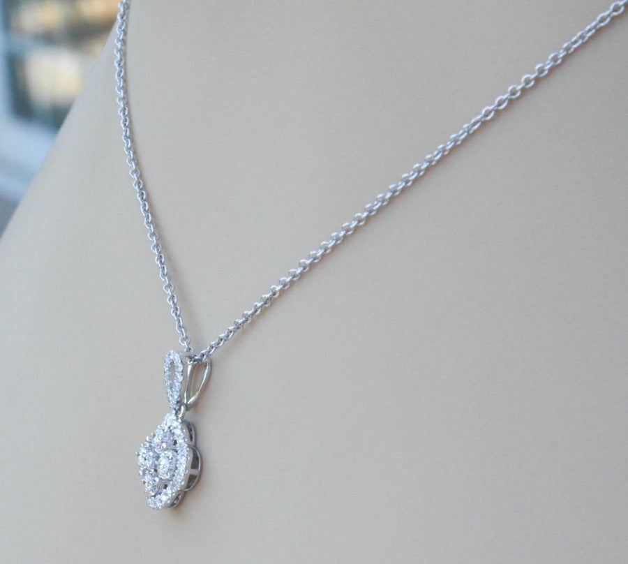 0.50ct Diamond Pendant Necklace 18k White Gold Illusion Set