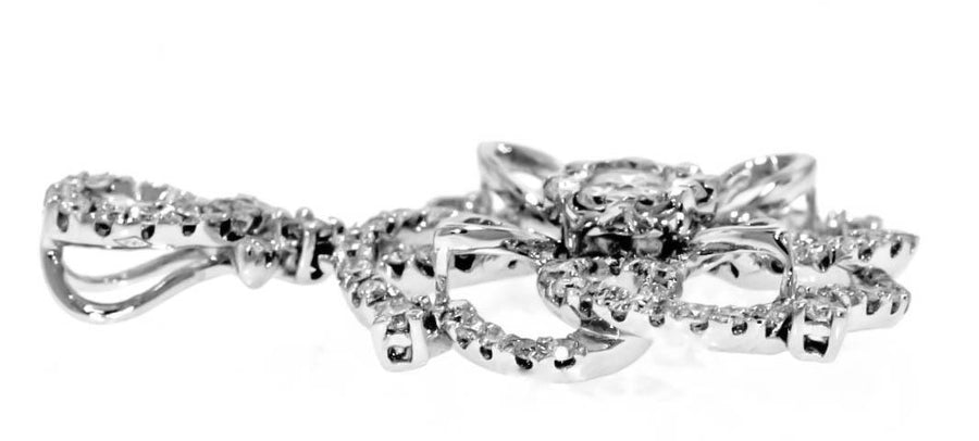 0.67ct Diamond Pendant Necklace 18k White Gold Tudor Rose